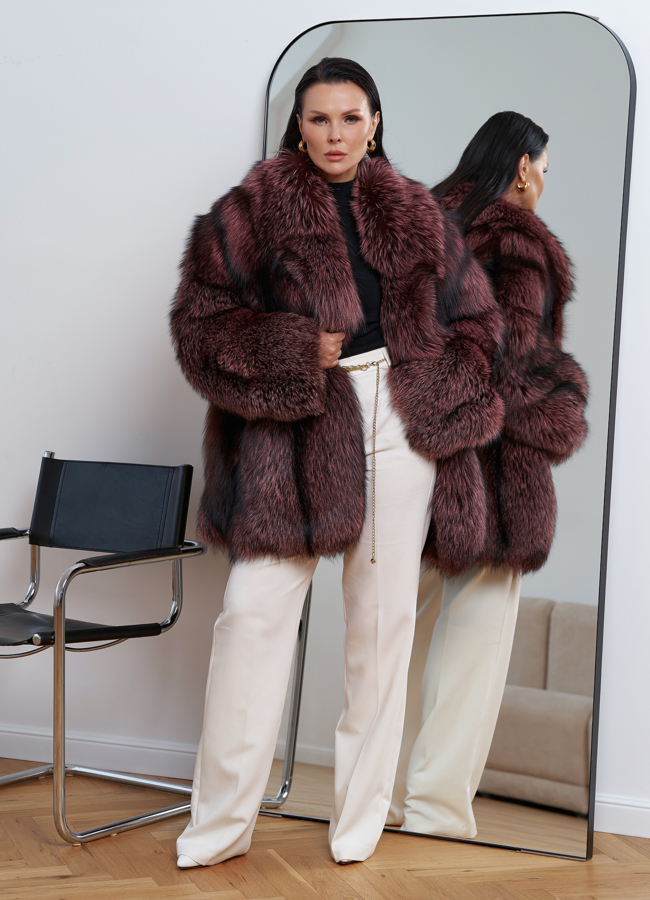 Шуба из меха чернобурки розового цвета модель № 27618 меха малина