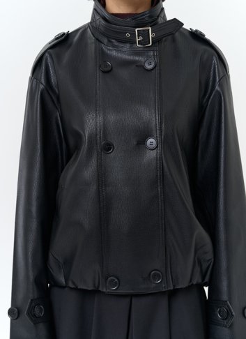 Женская куртка из эко кожи черного цвета