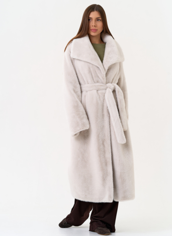 Длинная шуба из эко меха с отложным воротником Длинная шуба из эко меха с отложным воротником