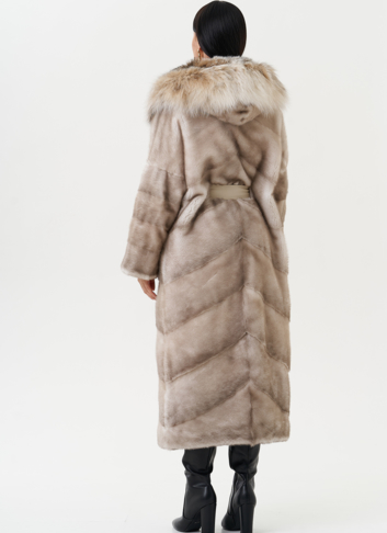 Женская норковая шуба с капюшоном из рыси
