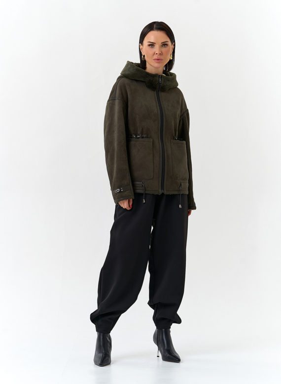 Женская дубленка из эко замши с капюшоном