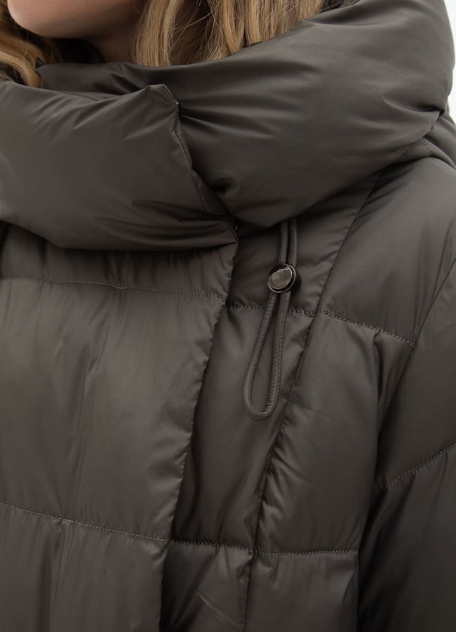 Женский пуховик с капюшоном модель № 31153 универмаг малина