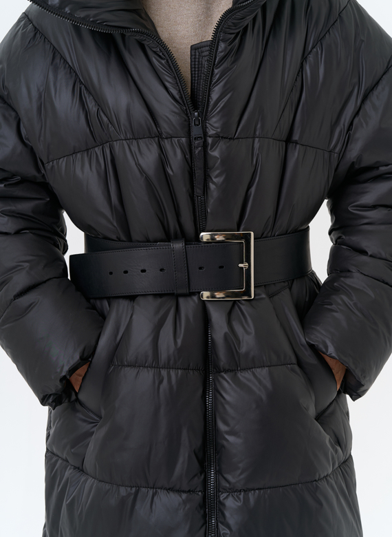 Женский пуховик с воротником стойкой