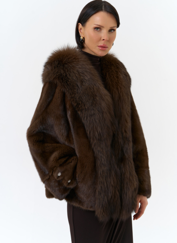 Шуба из норки с отделкой из меха чернобурки