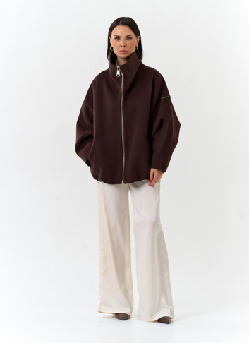 Женское укороченное пальто с высоким воротником