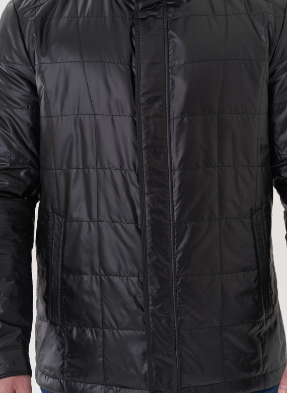Куртка мужская черного цвета