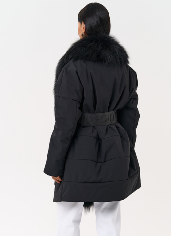 Женское зимнее полупальто черного цвета с мехом лисы