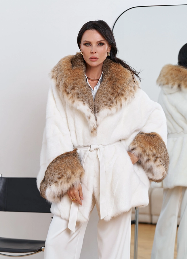 Женская белая шуба из меха норки с отделкой из меха рыси модель № 29231 меха малина