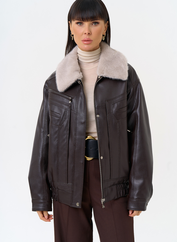 Женская утепленная куртка из эко кожи с воротником из эко меха