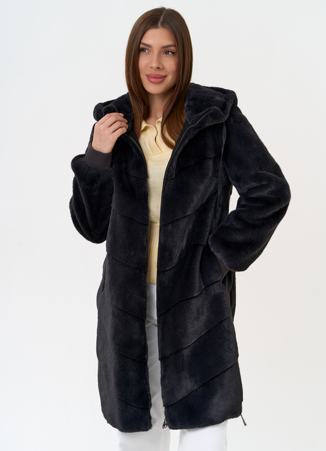 Женская шуба из эко меха с капюшоном модель № 31238 универмаг малина