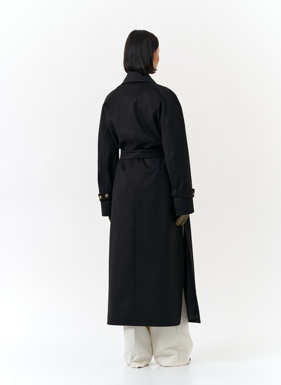 Женское длинное пальто с поясом