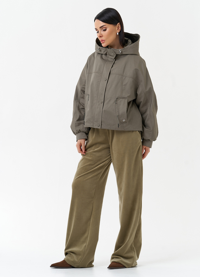 Короткая женская ветровка с капюшоном модель № 30043 в рассрочку