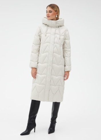 Женский светлый пуховик