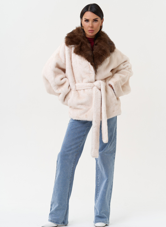 Женская куртка из эко меха