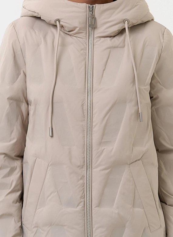 Женская куртка с капюшоном